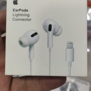 Apple Ear Pods Lightning Connectors